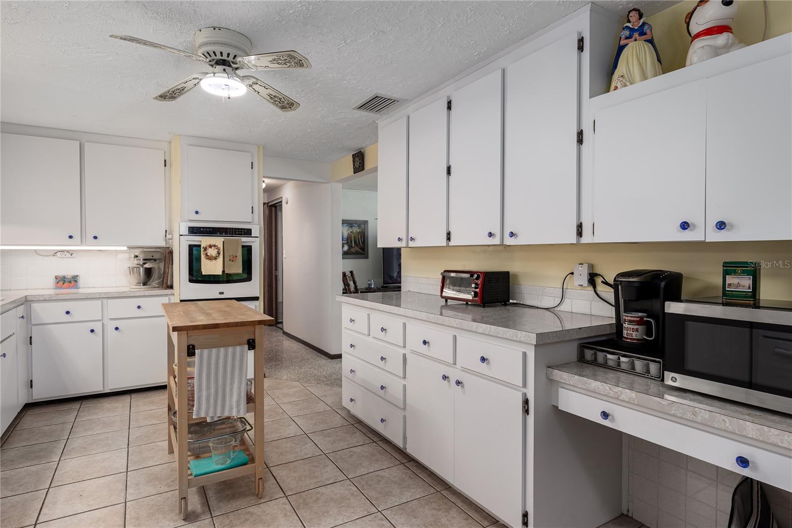 Image 10 of 41 For 5205 16th Avenue E