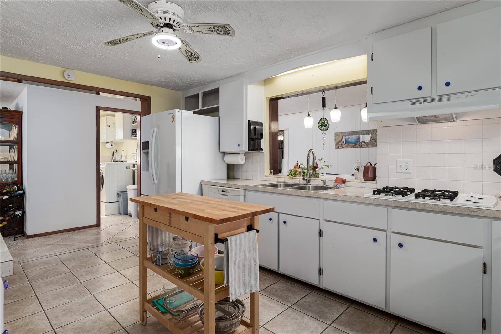 Image 12 of 41 For 5205 16th Avenue E