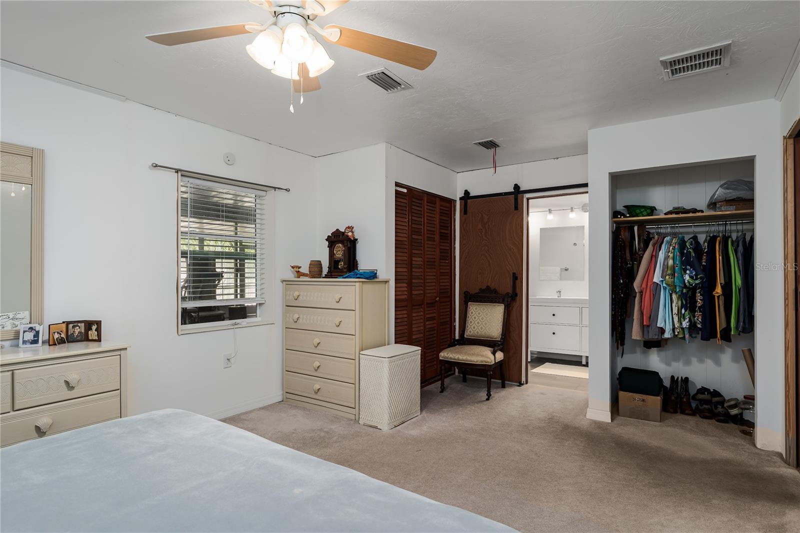 Image 14 of 41 For 5205 16th Avenue E