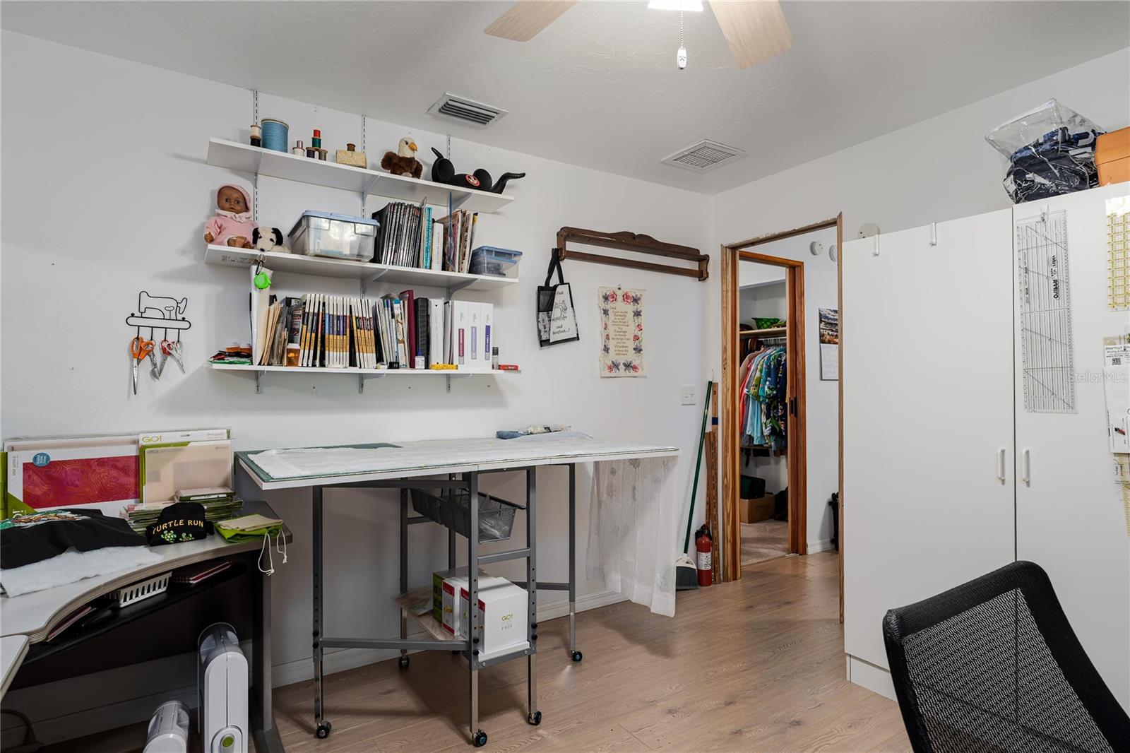 Image 23 of 41 For 5205 16th Avenue E