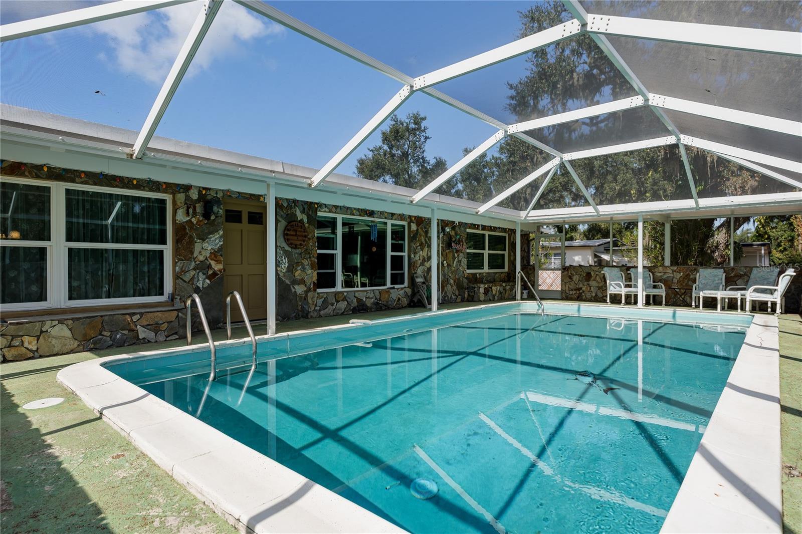 Image 31 of 41 For 5205 16th Avenue E