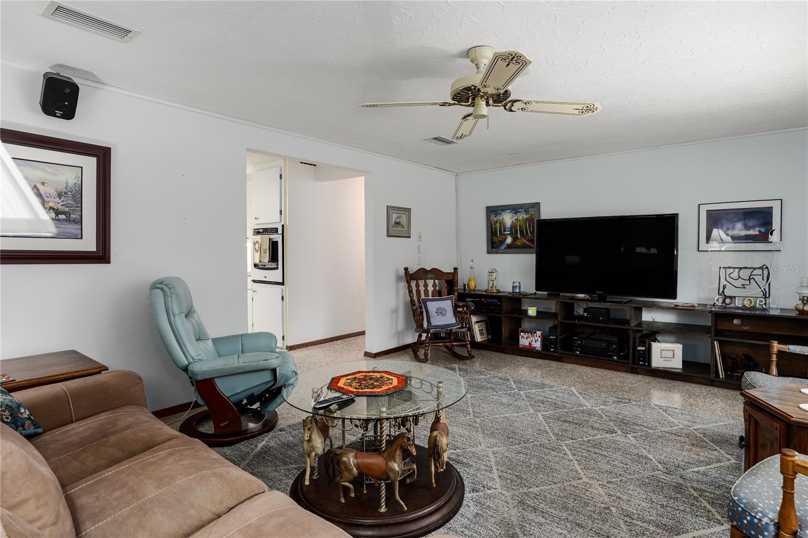 Image 7 of 41 For 5205 16th Avenue E