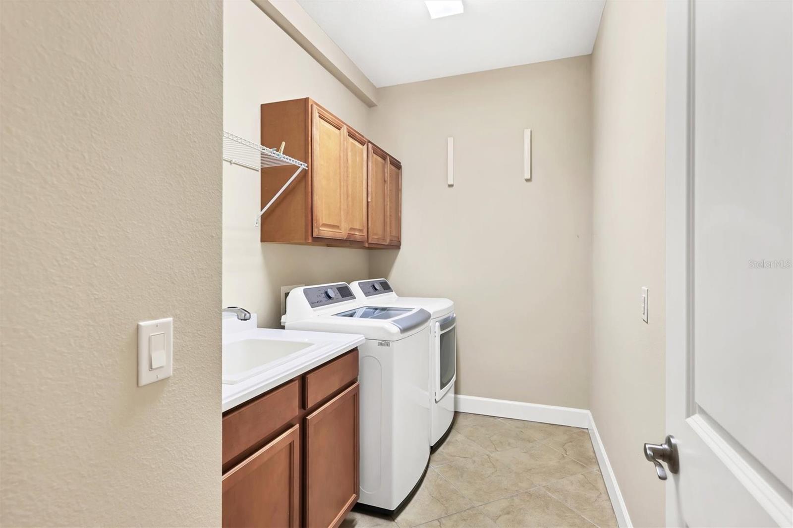 Image 27 of 63 For 8275 Varenna Drive