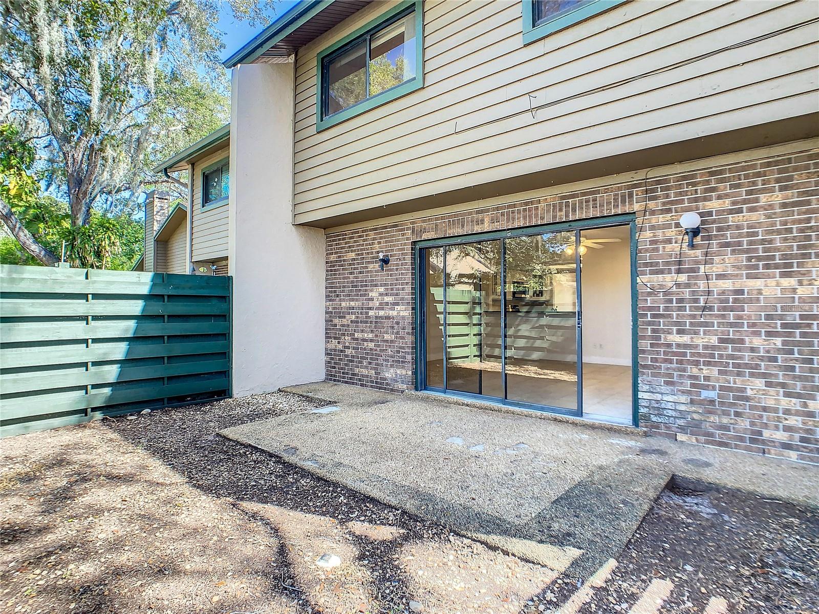 Image 33 of 34 For 955 Sunridge Drive 102