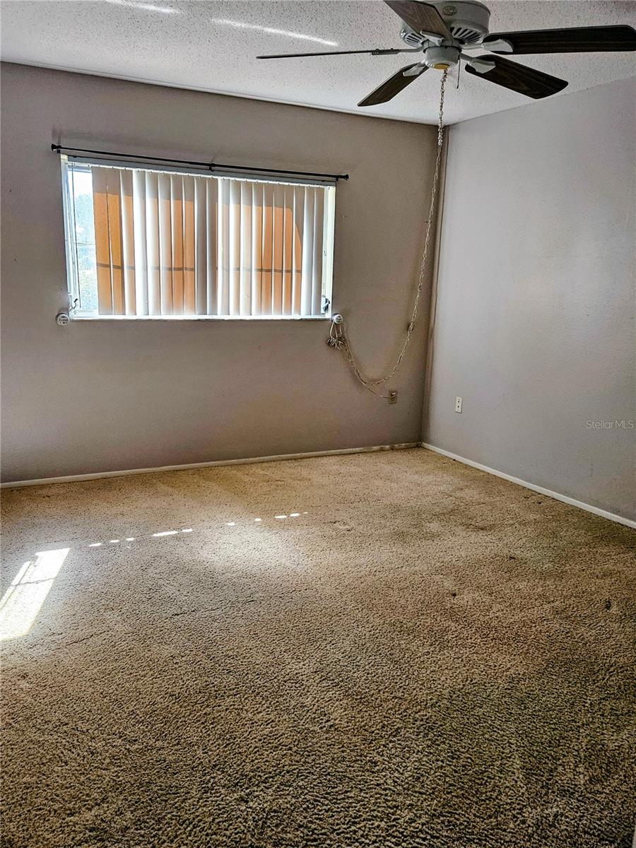 Image 12 of 24 For 215 Rubens Drive 215g