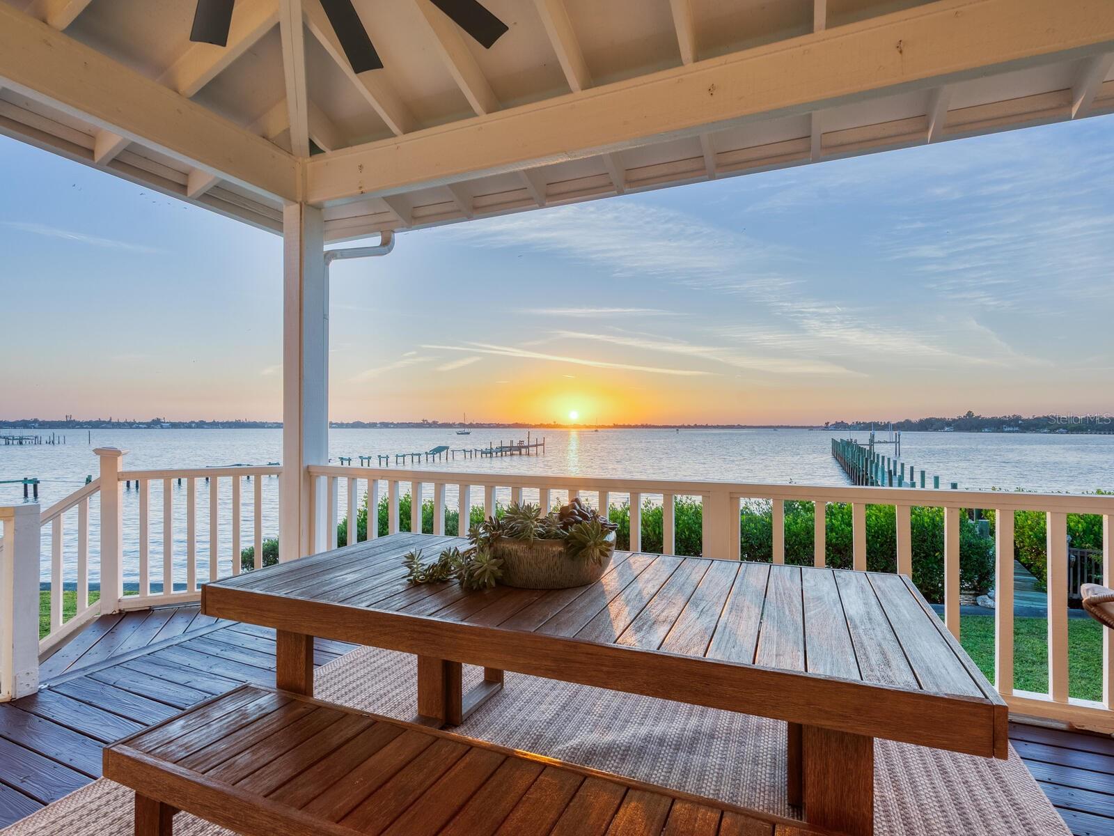 Image 32 of 62 For 2211 6th Street W