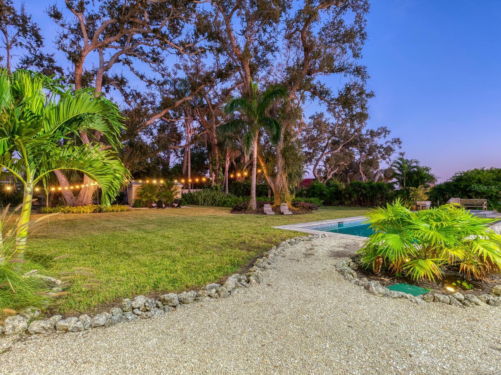 Image 42 of 62 For 2211 6th Street W