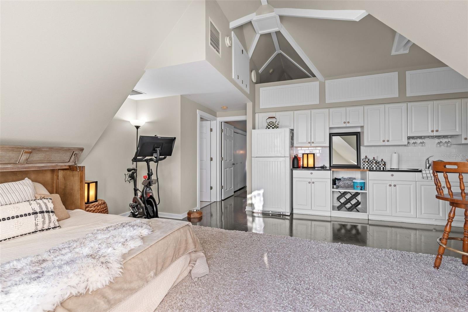 Image 51 of 62 For 2211 6th Street W