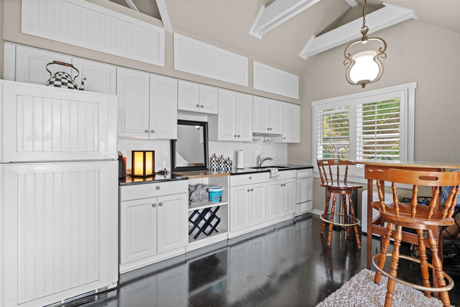 Image 52 of 62 For 2211 6th Street W