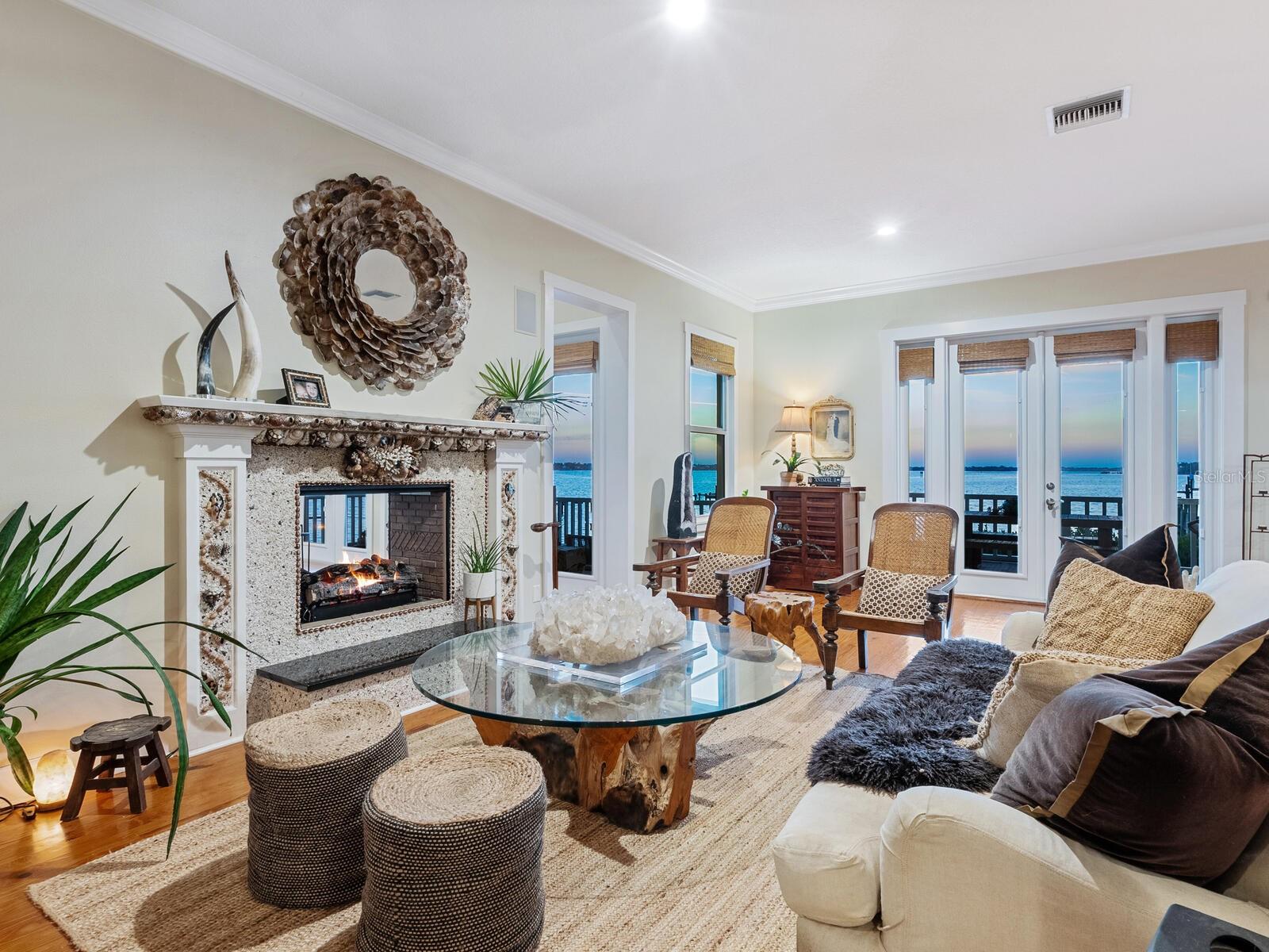 Image 6 of 62 For 2211 6th Street W