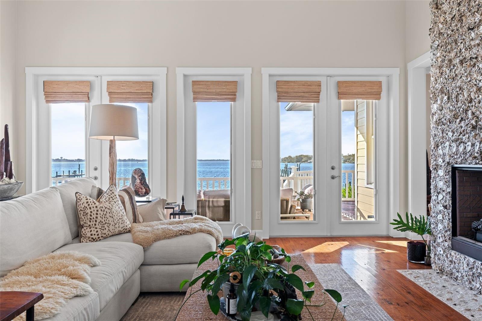 Image 9 of 62 For 2211 6th Street W