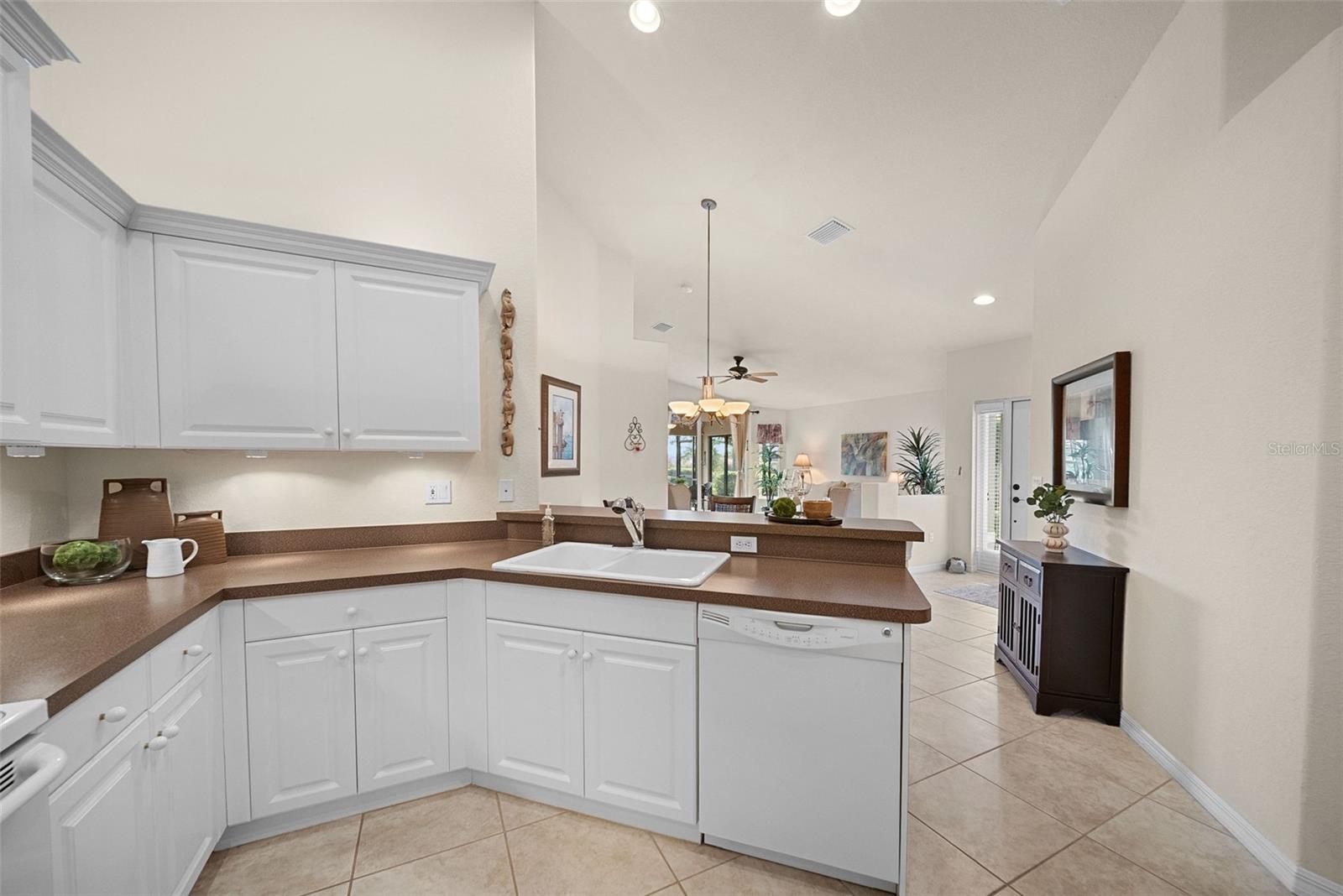 Image 19 of 50 For 3817 Fairway Drive