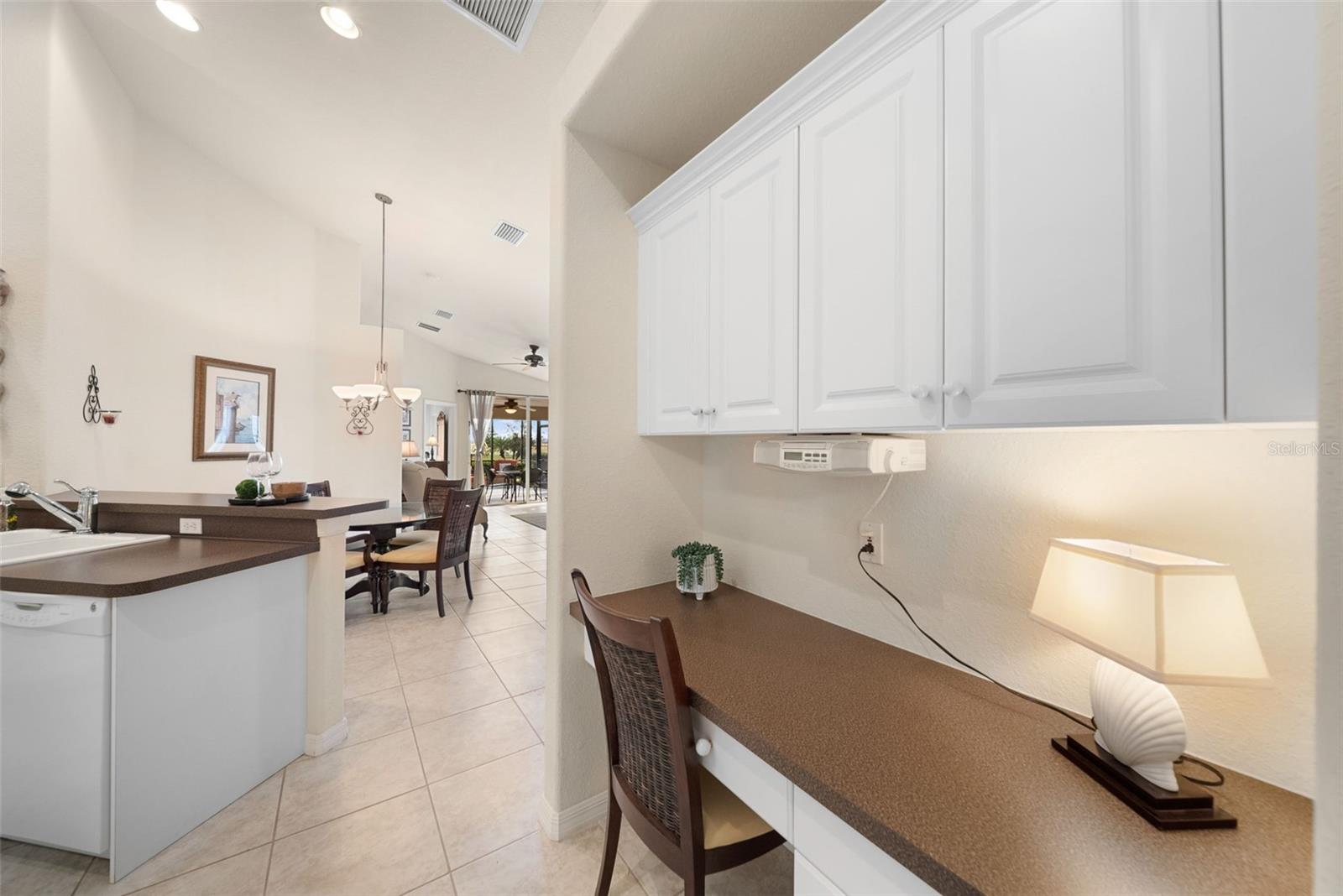 Image 20 of 50 For 3817 Fairway Drive