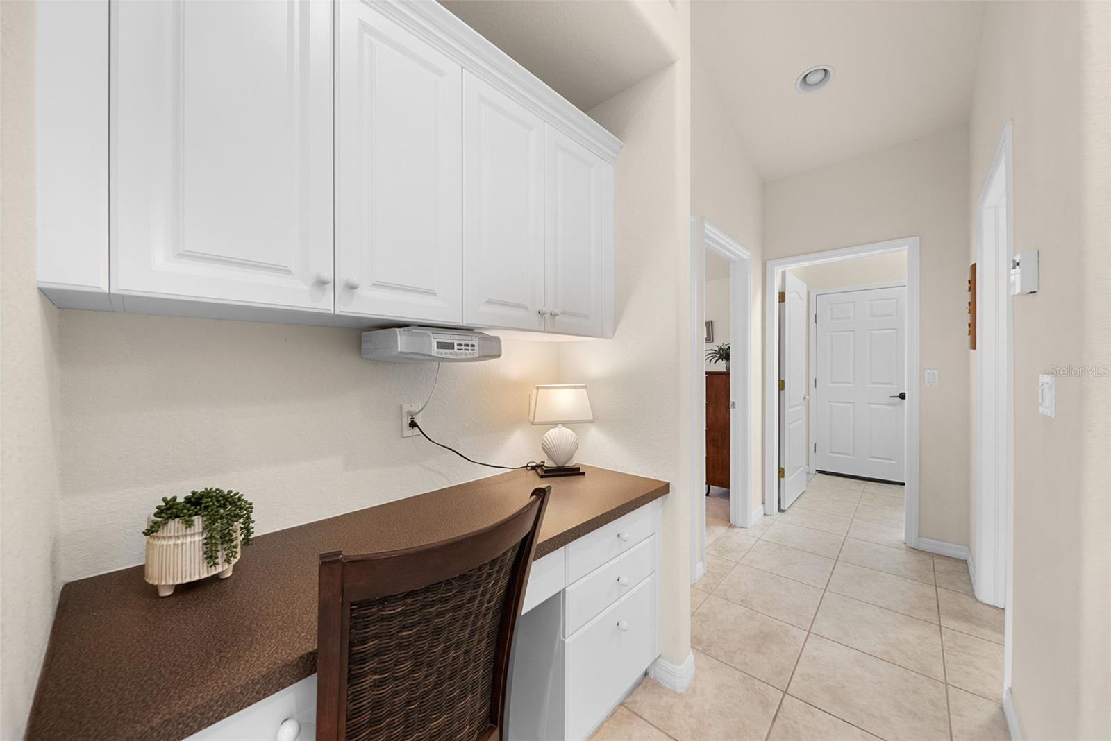 Image 21 of 50 For 3817 Fairway Drive