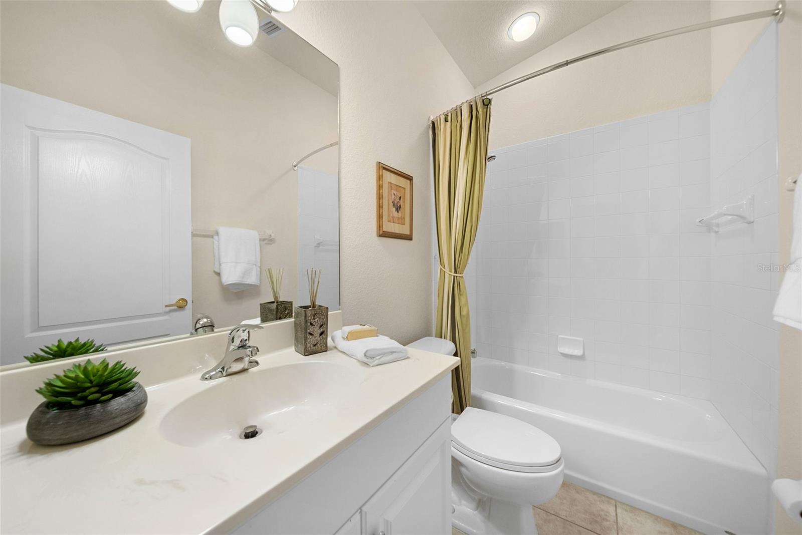 Image 32 of 50 For 3817 Fairway Drive