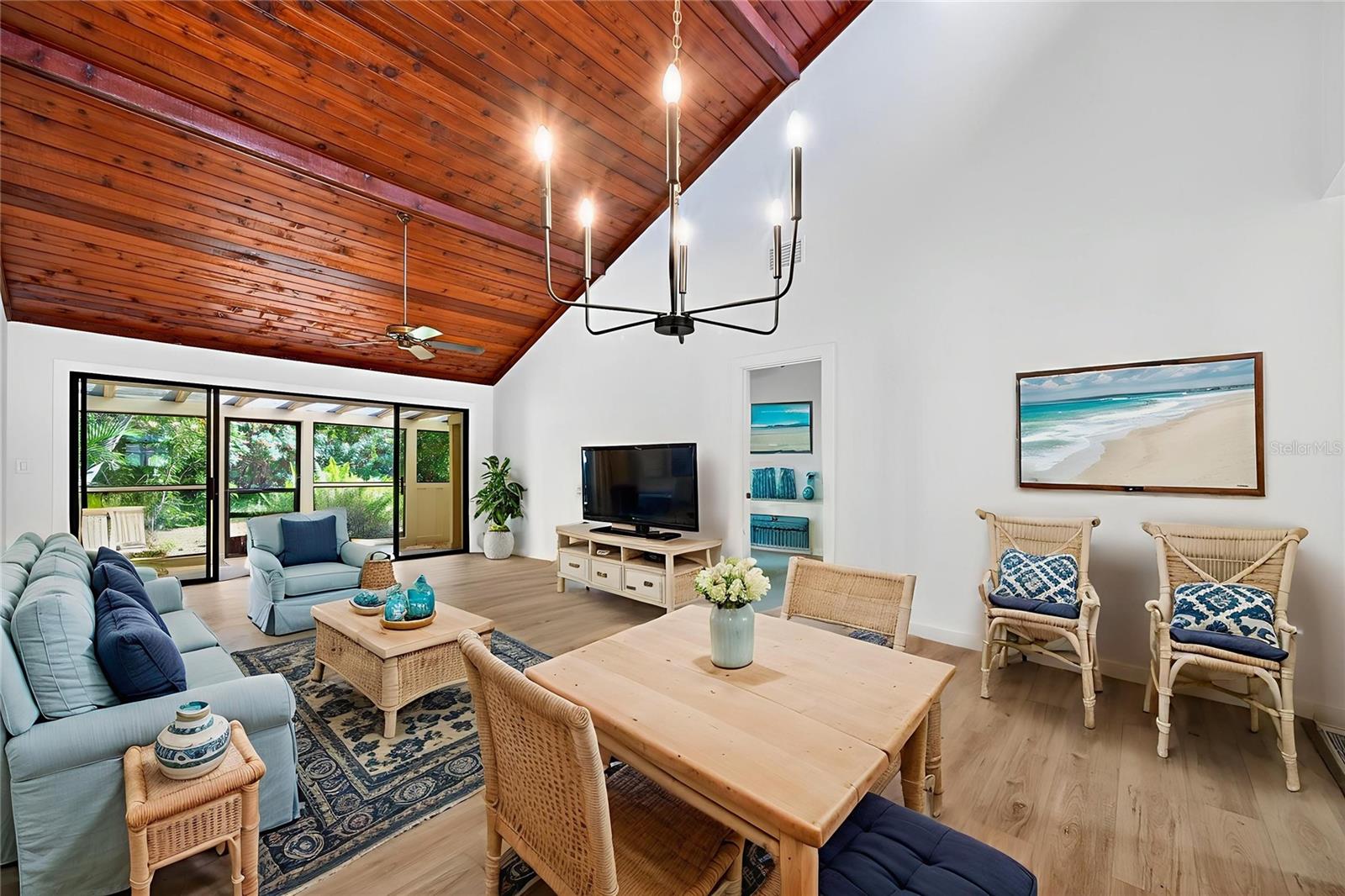 Image 11 of 63 For 7607 4th Avenue W