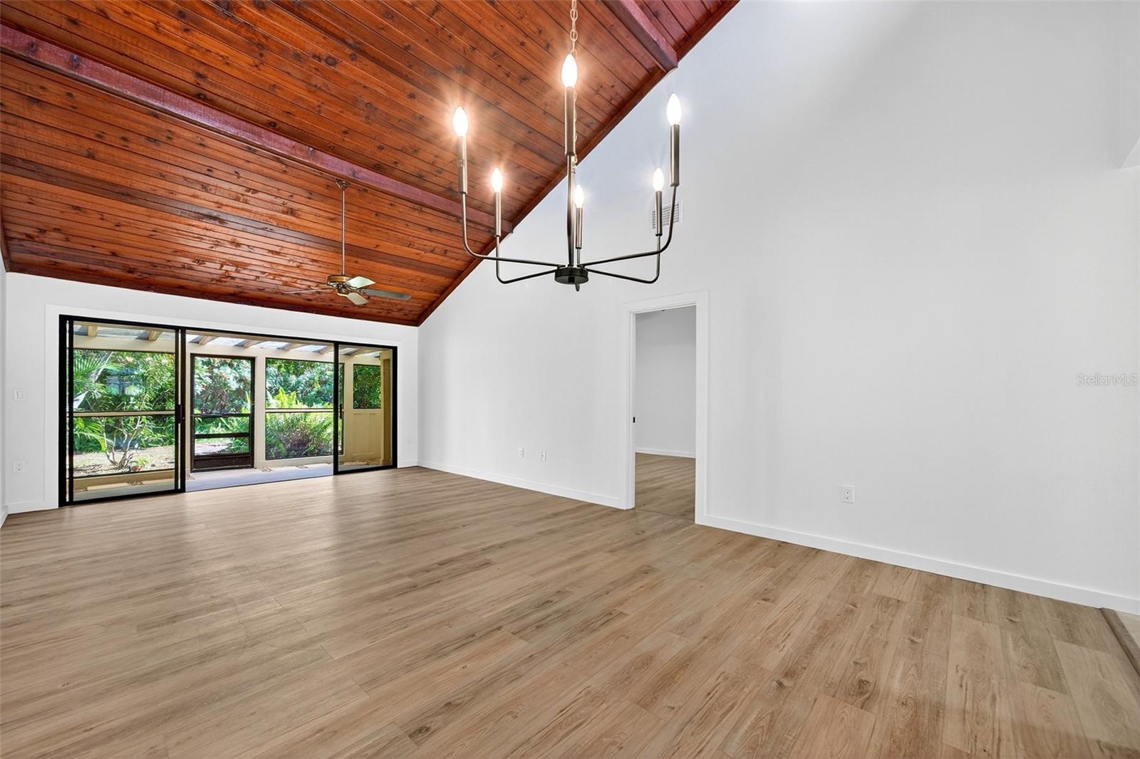 Image 12 of 63 For 7607 4th Avenue W