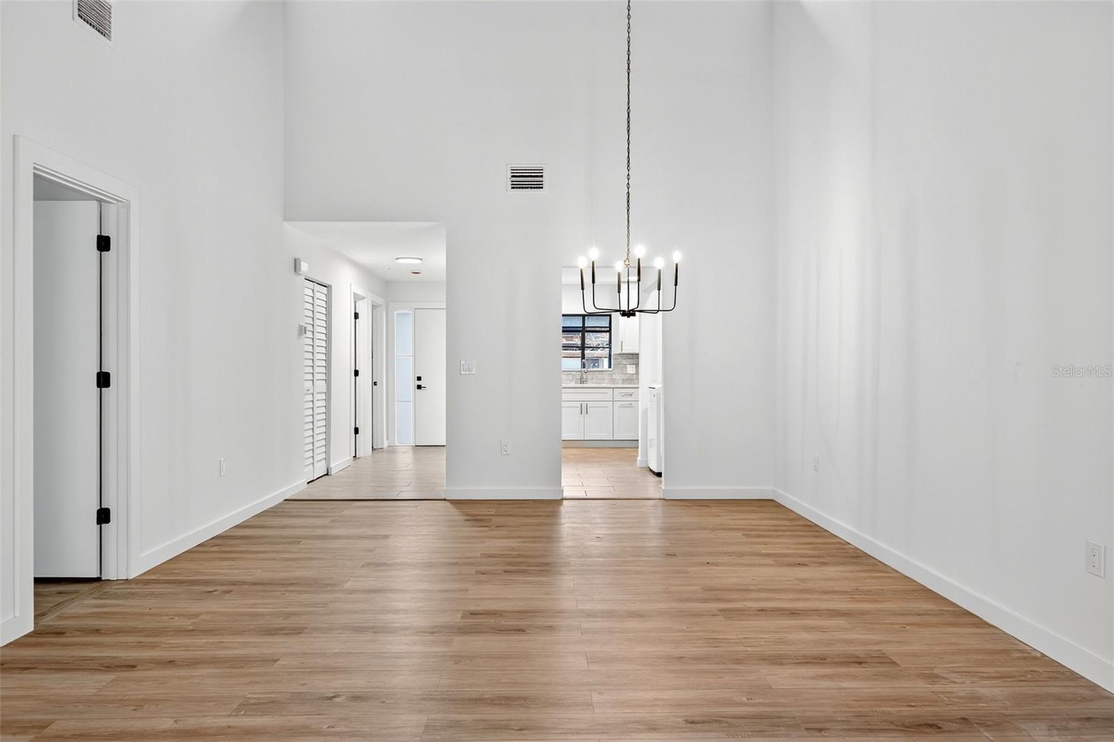 Image 13 of 63 For 7607 4th Avenue W