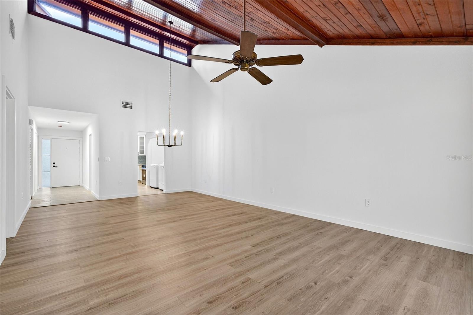 Image 14 of 63 For 7607 4th Avenue W