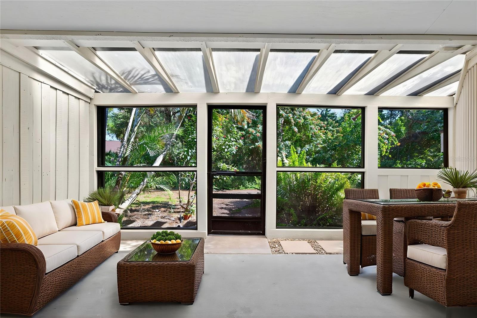 Image 16 of 63 For 7607 4th Avenue W