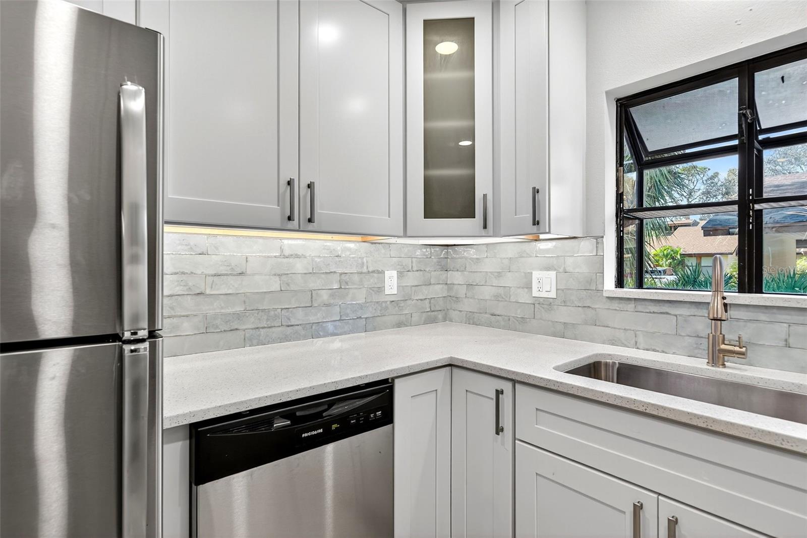 Image 23 of 63 For 7607 4th Avenue W