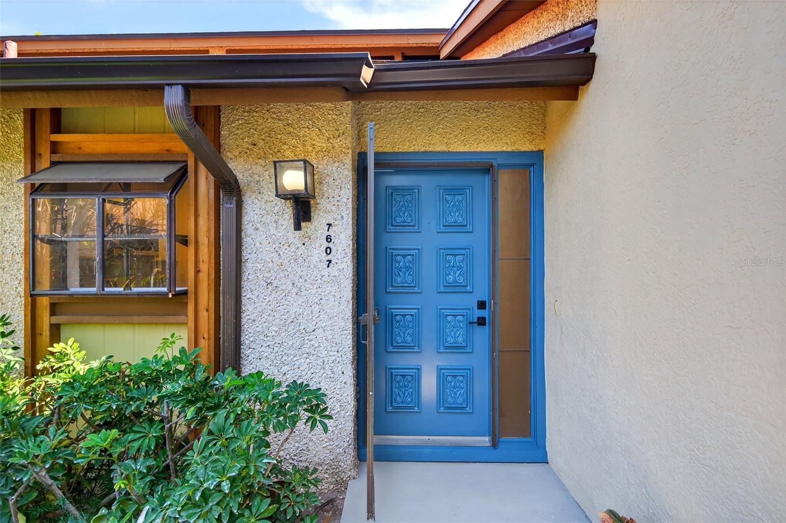 Image 6 of 63 For 7607 4th Avenue W