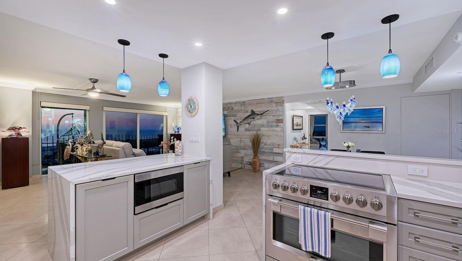 Image 21 of 59 For 1 Benjamin Franklin Drive 116