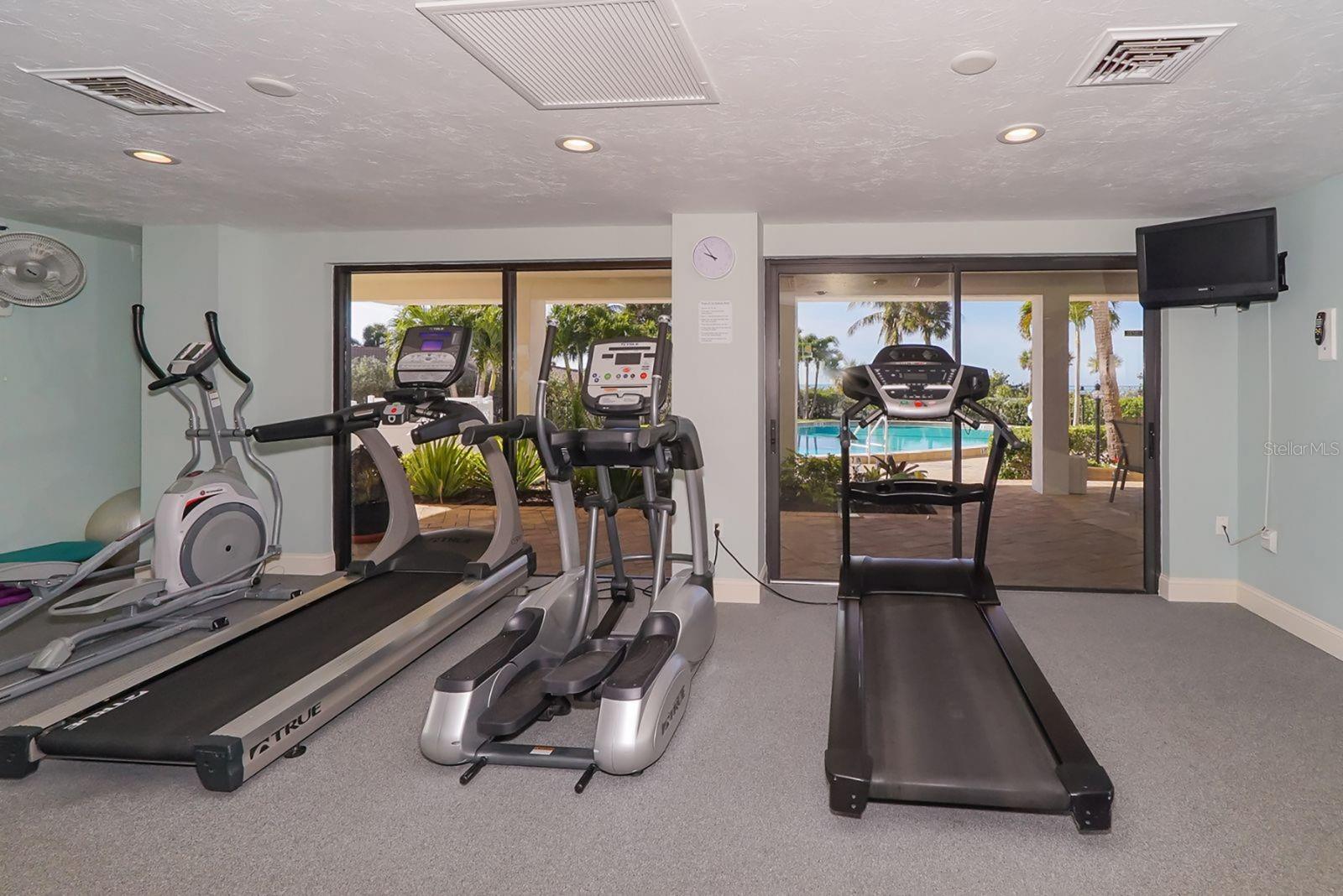 Image 51 of 59 For 1 Benjamin Franklin Drive 116