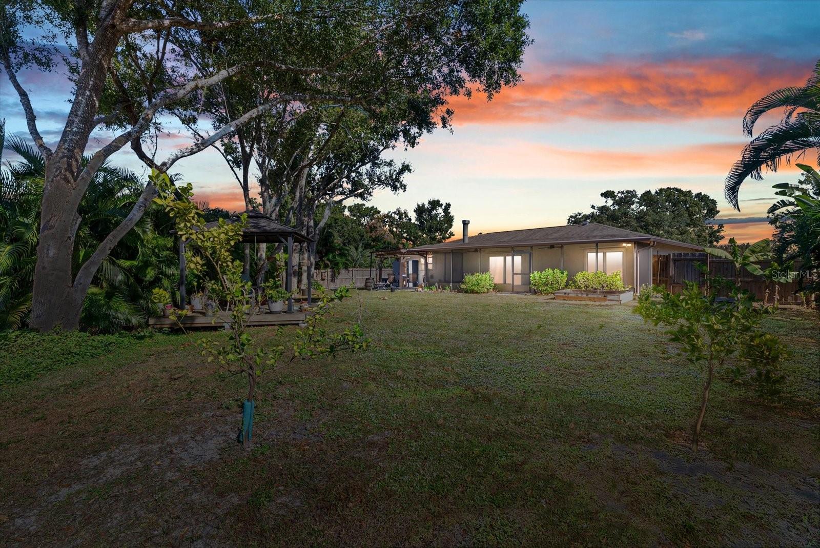 Image 28 of 39 For 4428 Meadow Creek Circle