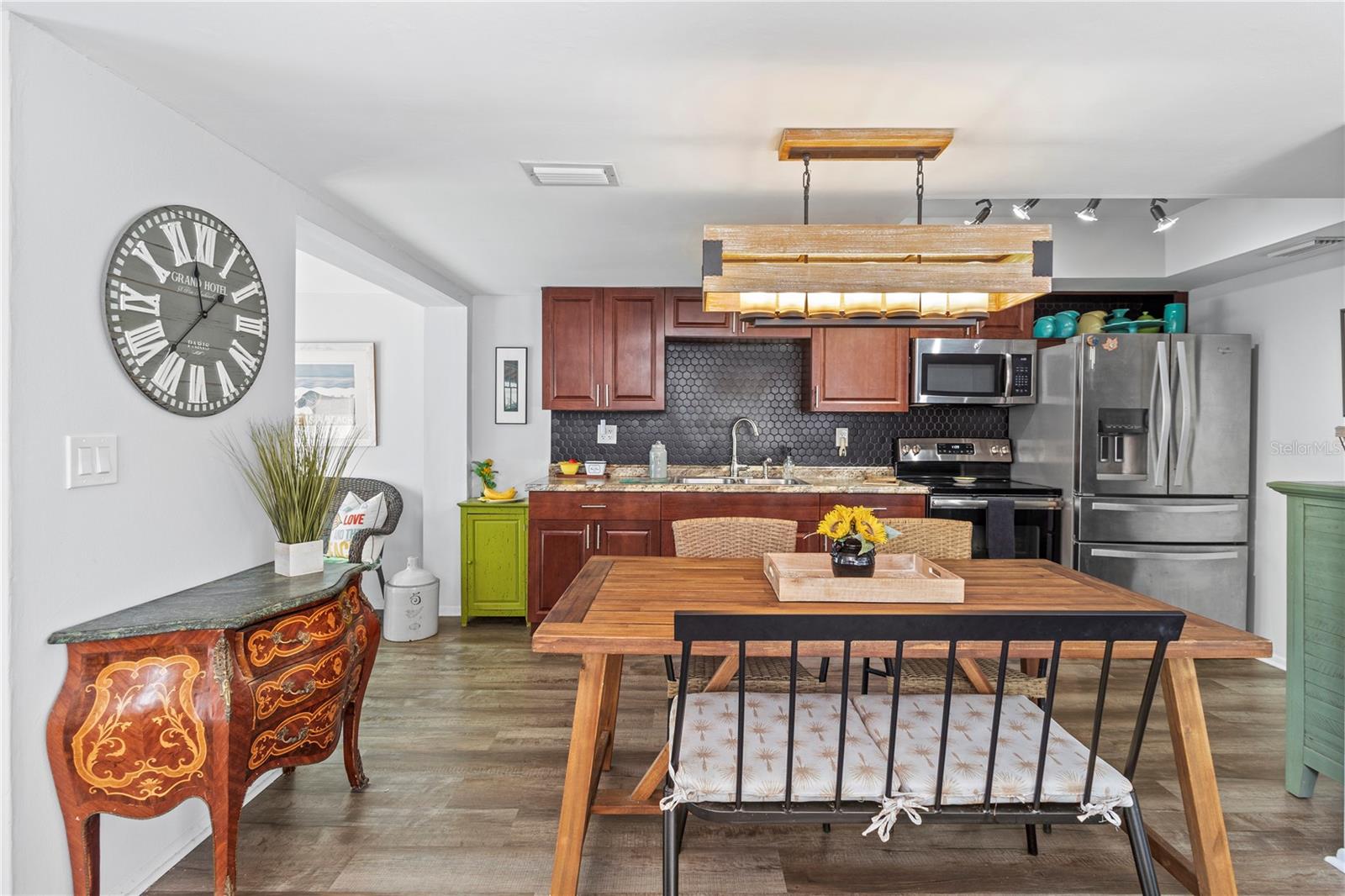 Image 15 of 61 For 4106 61st Avenue Terrace W