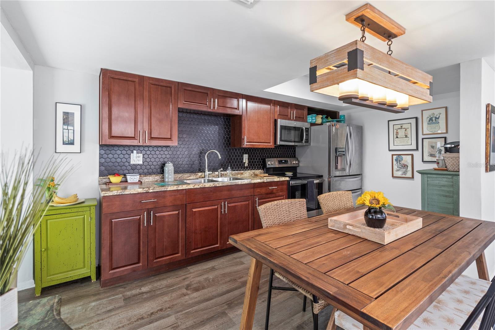 Image 16 of 61 For 4106 61st Avenue Terrace W