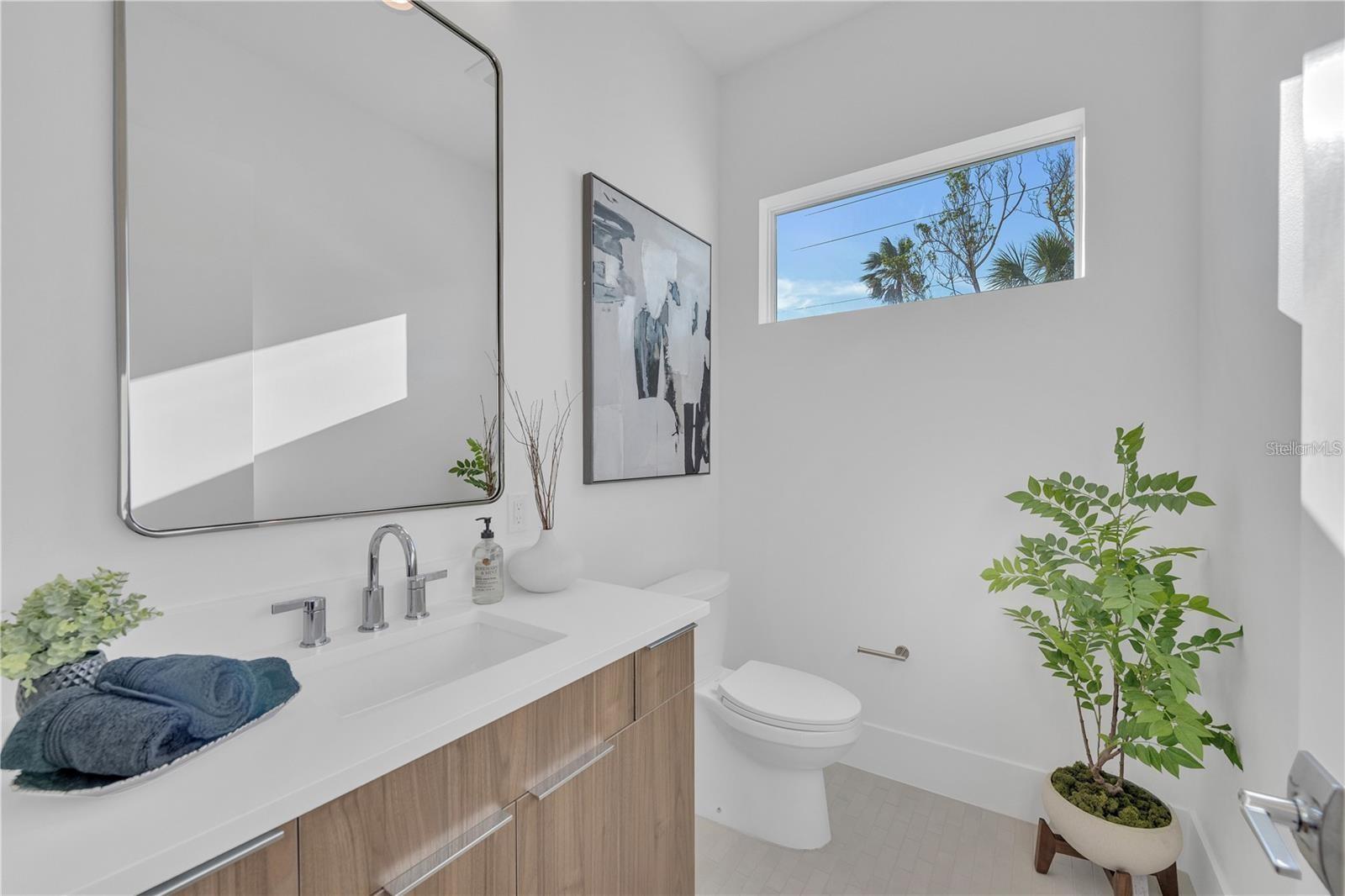 Image 36 of 100 For 603 Tremont Street