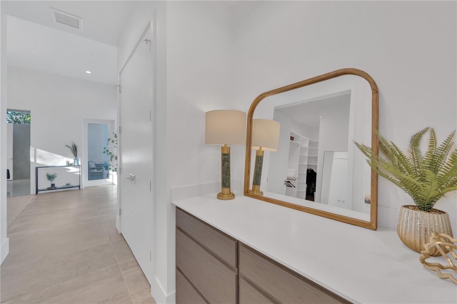 Image 37 of 100 For 603 Tremont Street