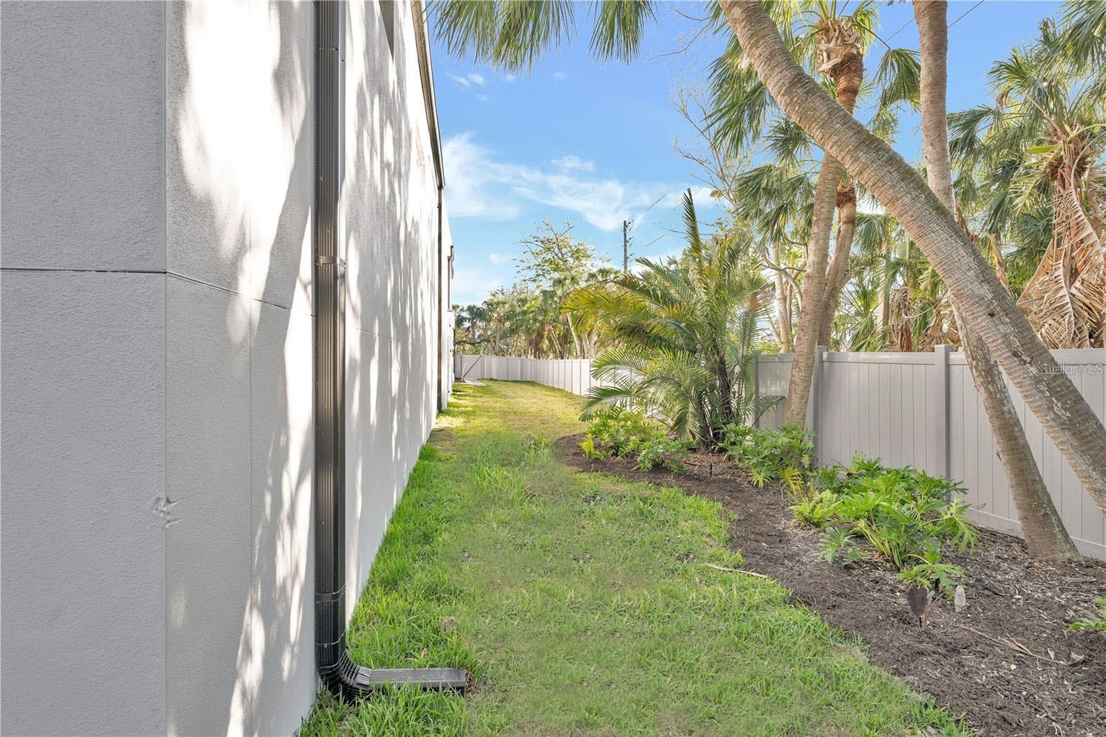 Image 57 of 100 For 603 Tremont Street