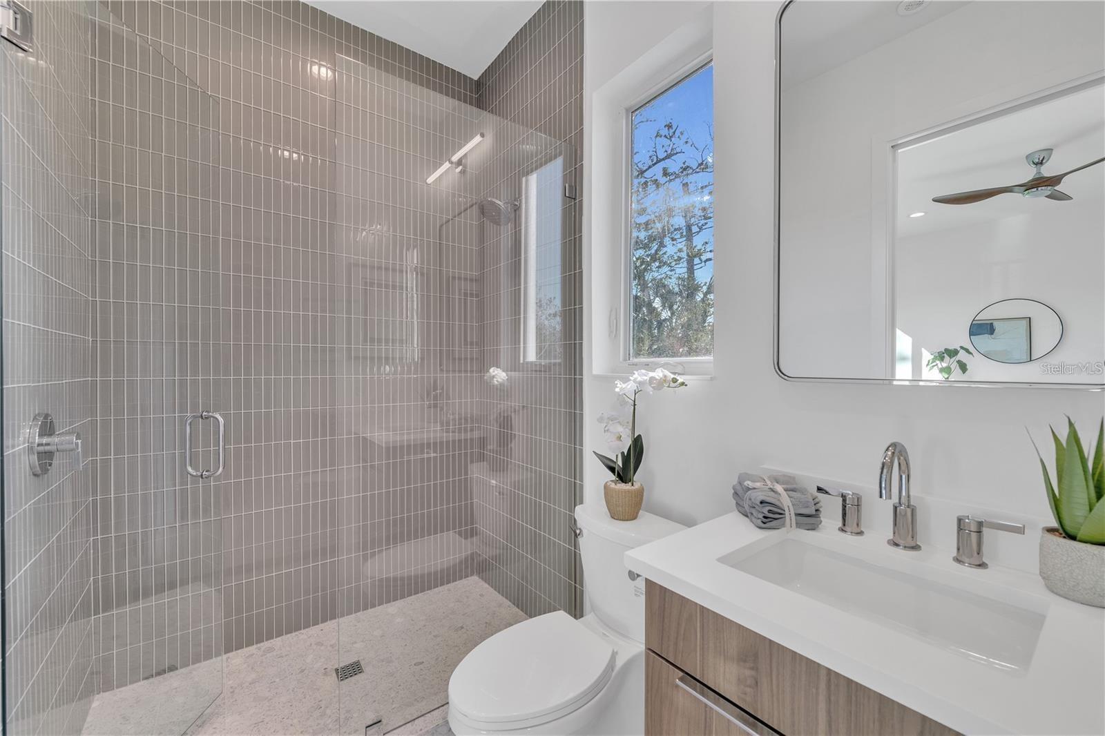 Image 71 of 100 For 603 Tremont Street