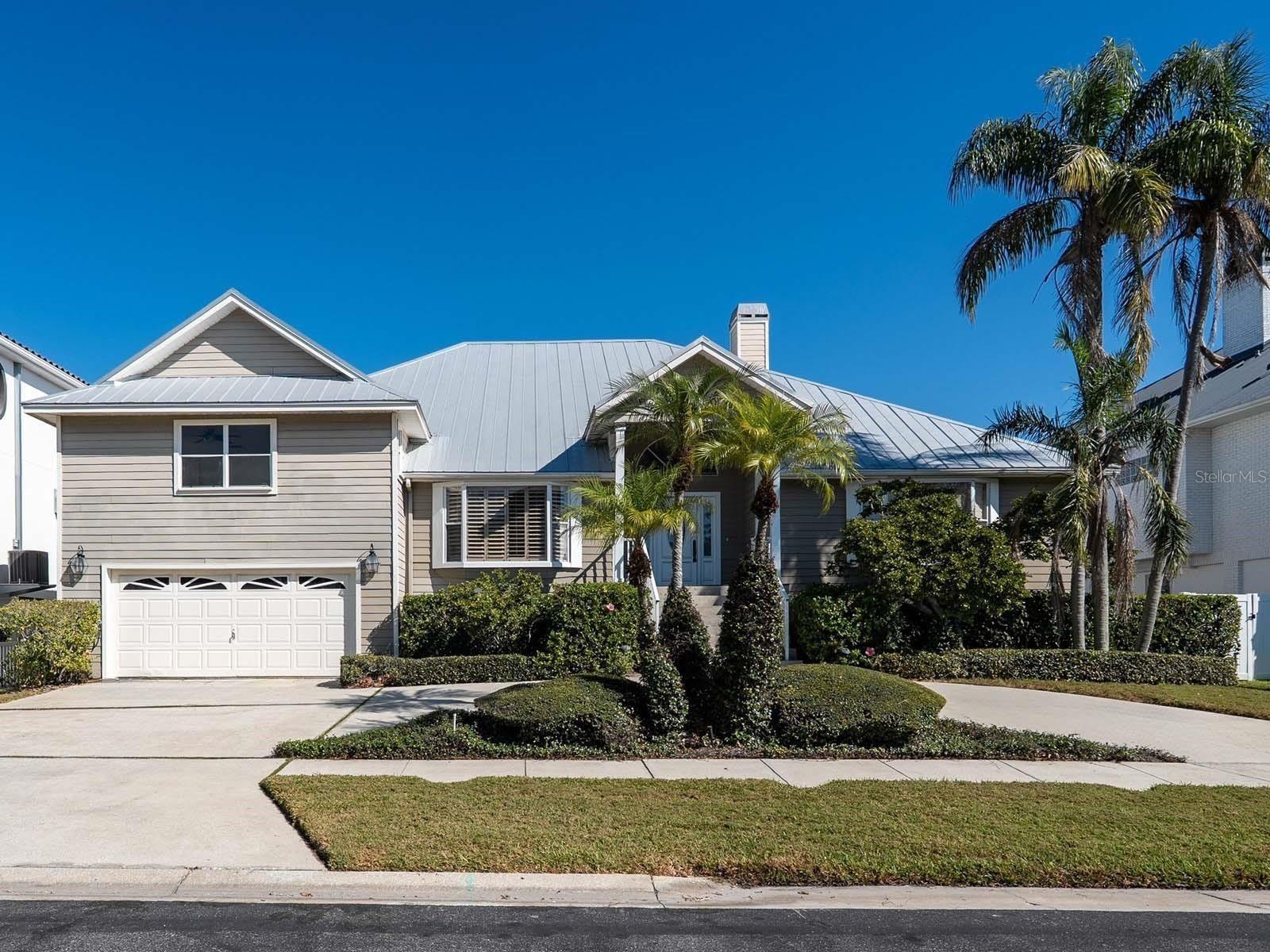 Image 2 of 100 For 5947 Bayview Circle S