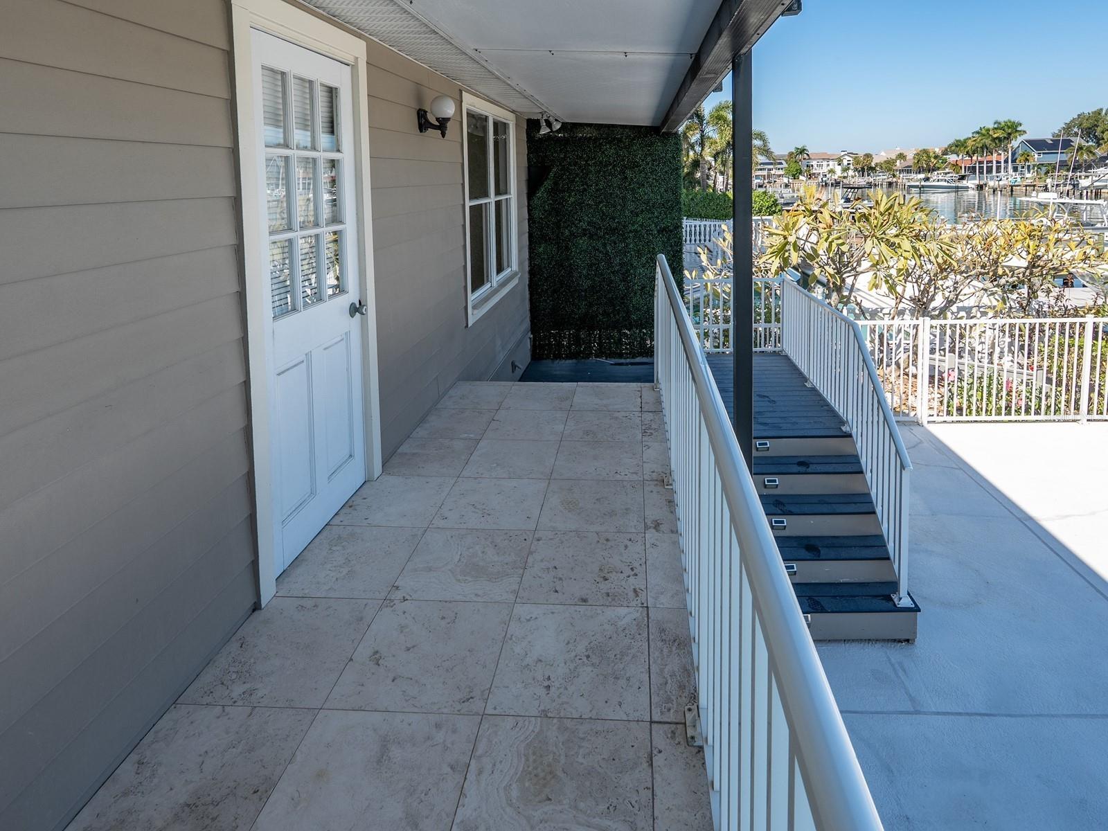 Image 25 of 100 For 5947 Bayview Circle S