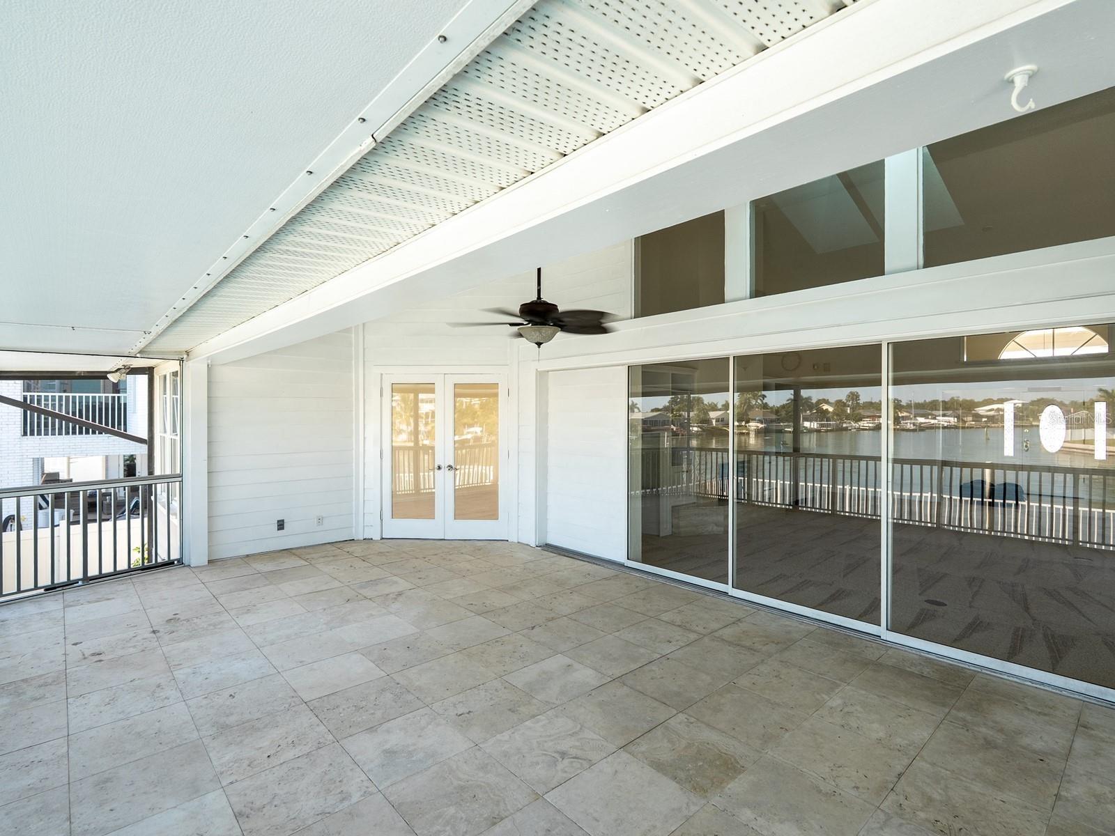 Image 26 of 100 For 5947 Bayview Circle S