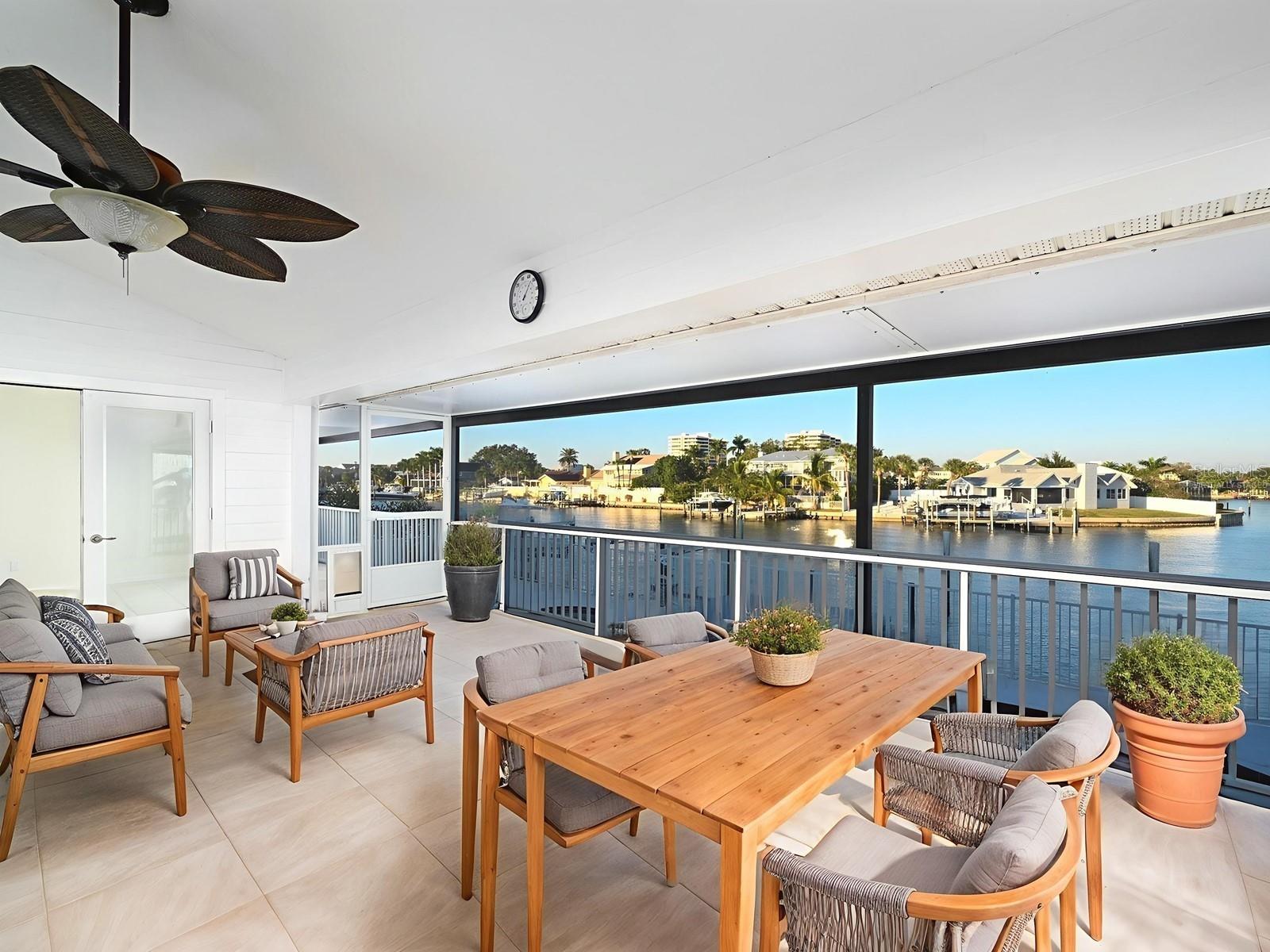 Image 35 of 100 For 5947 Bayview Circle S