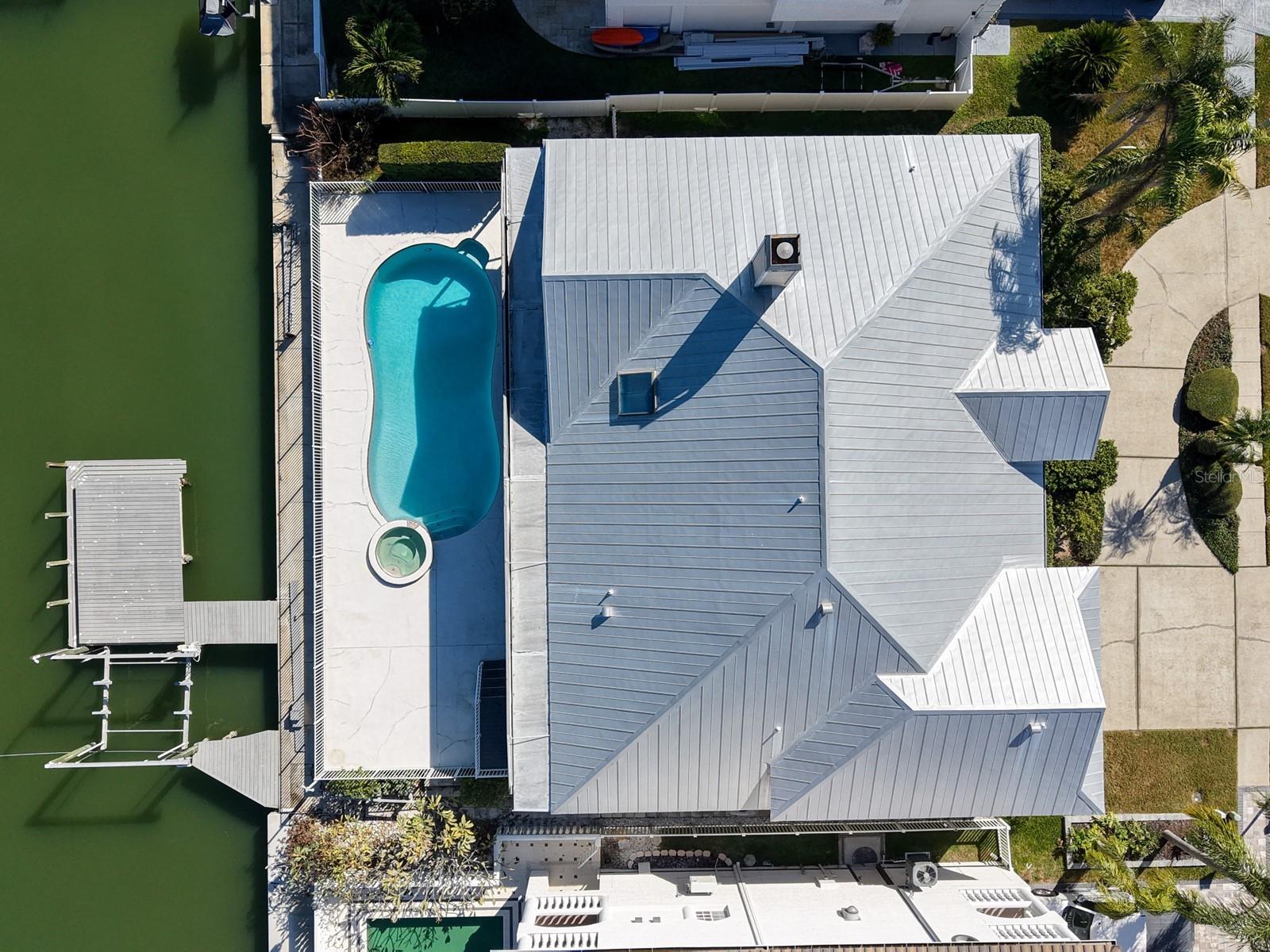 Image 49 of 100 For 5947 Bayview Circle S