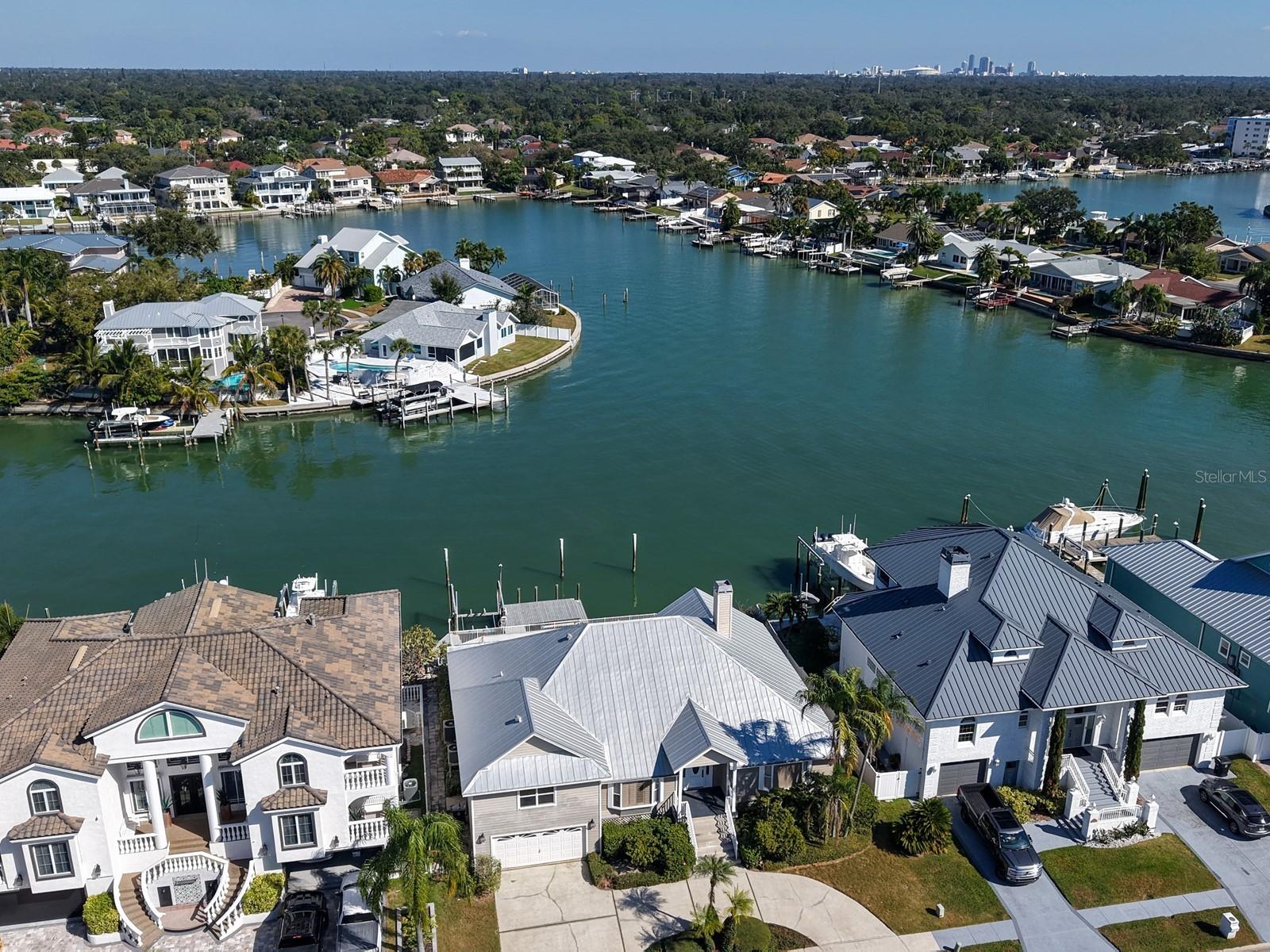 Image 55 of 100 For 5947 Bayview Circle S