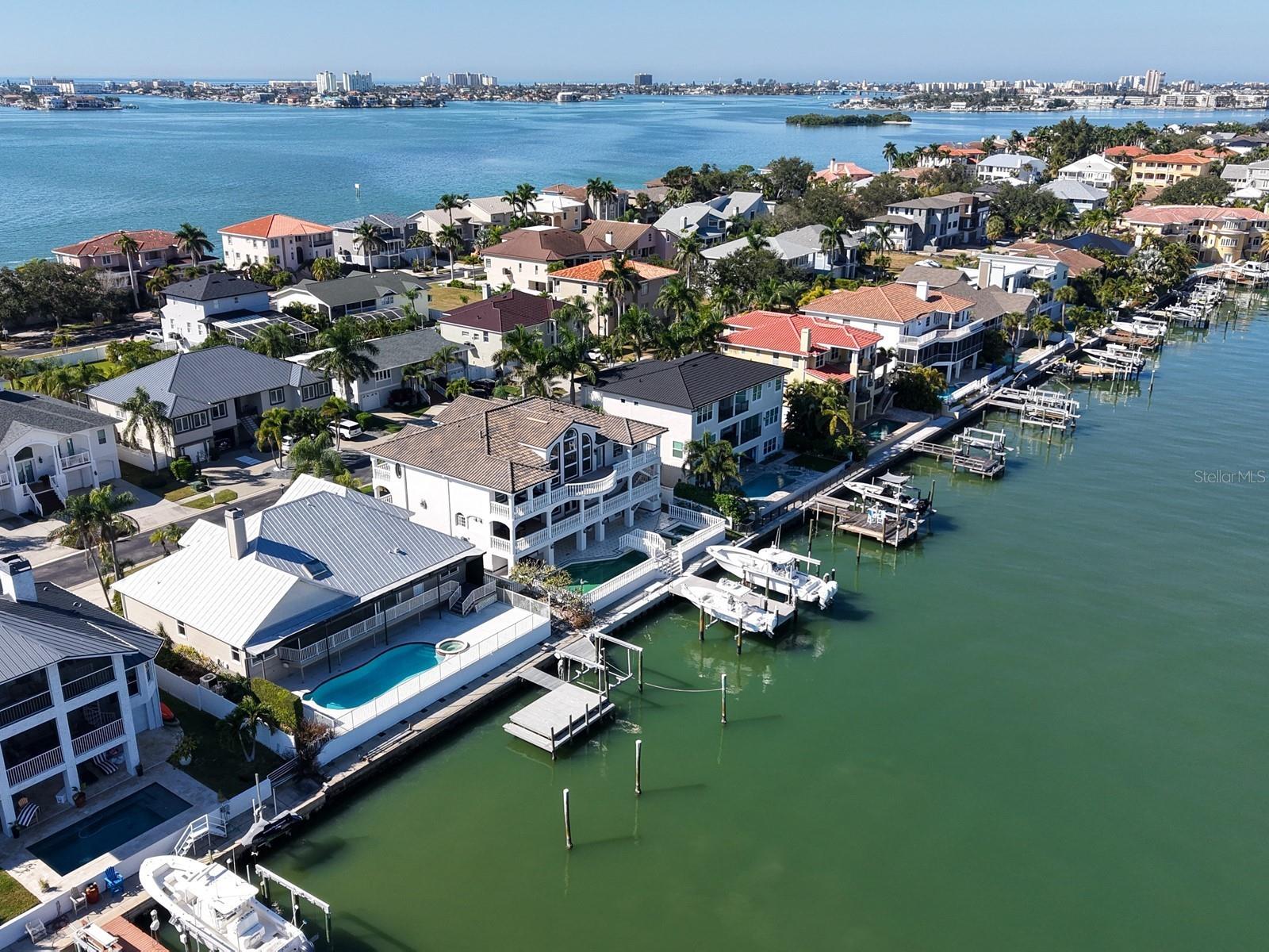 Image 59 of 100 For 5947 Bayview Circle S