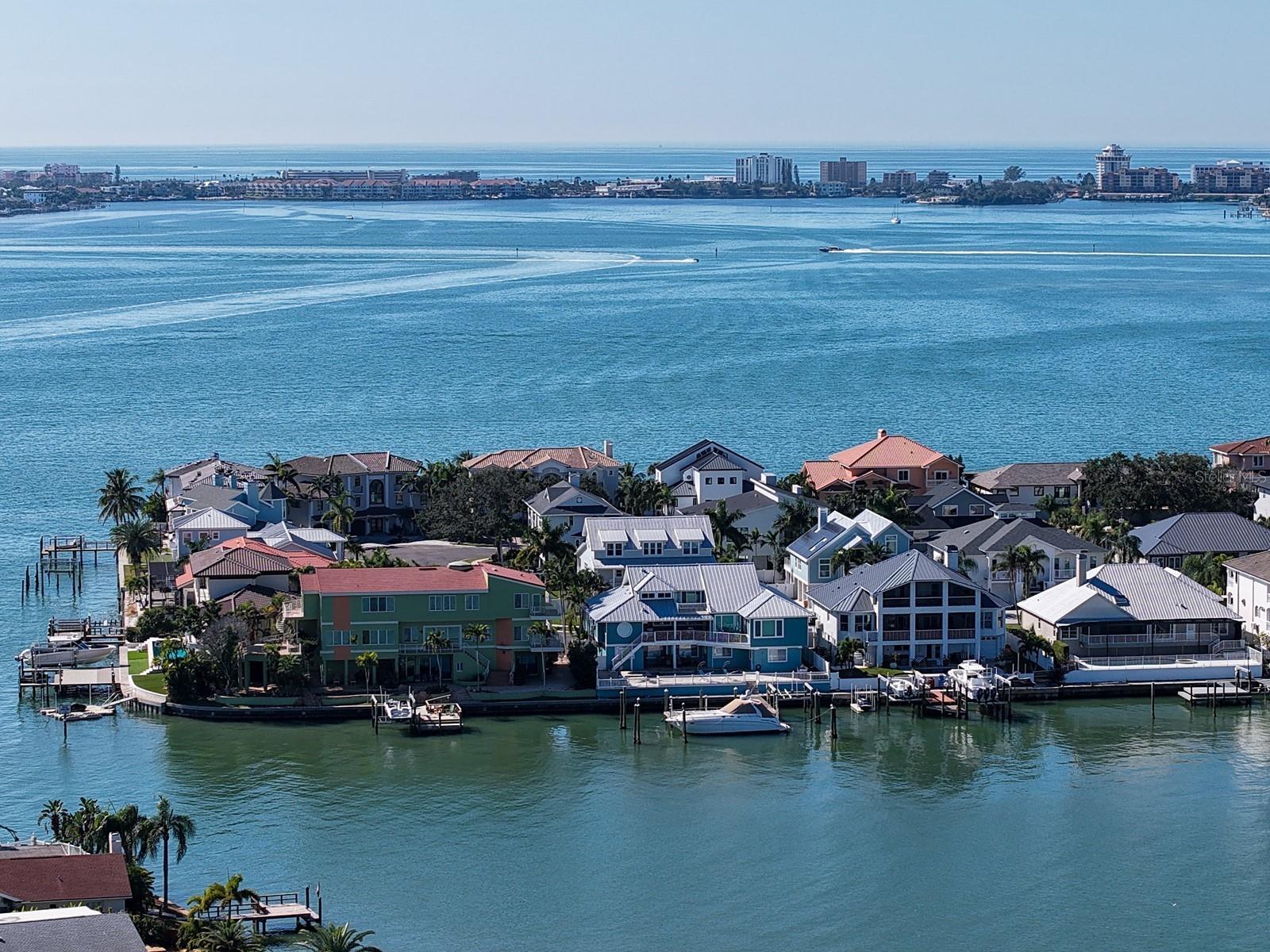 Image 63 of 100 For 5947 Bayview Circle S