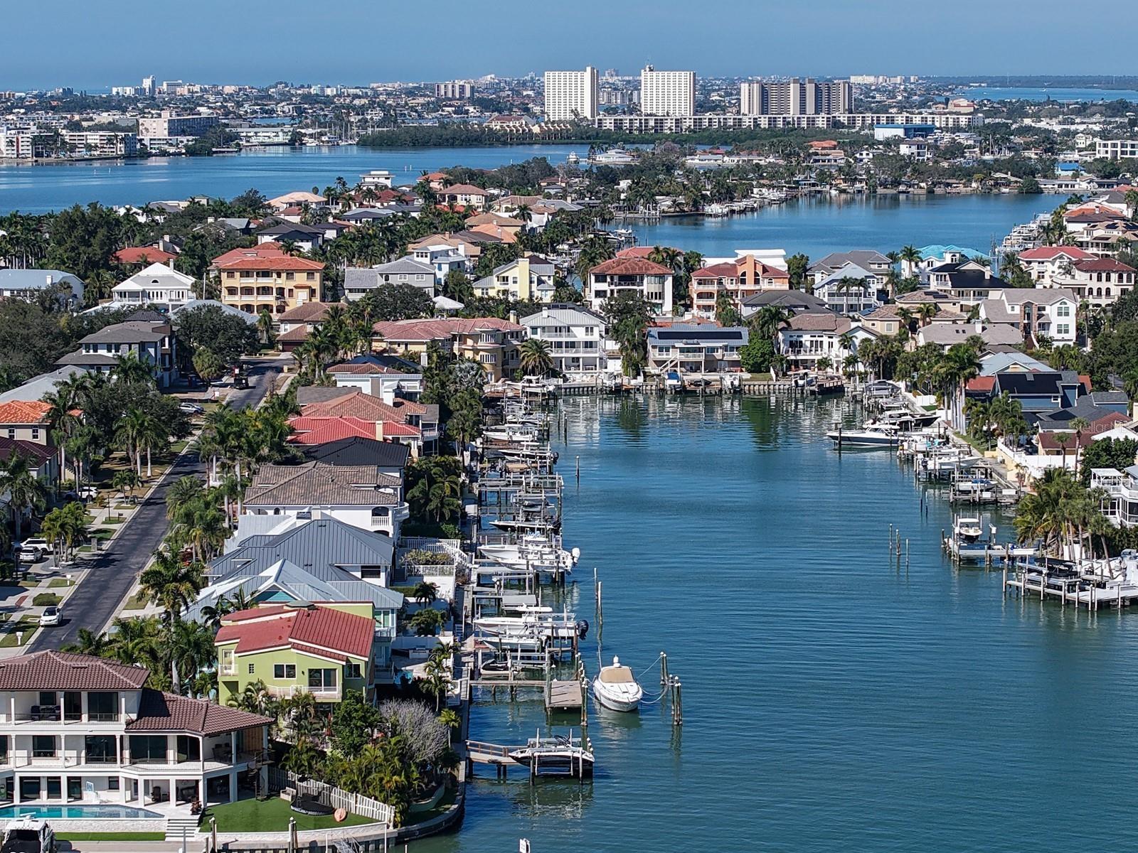 Image 71 of 100 For 5947 Bayview Circle S