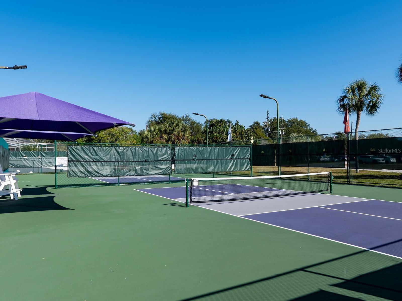 Image 77 of 100 For 5947 Bayview Circle S