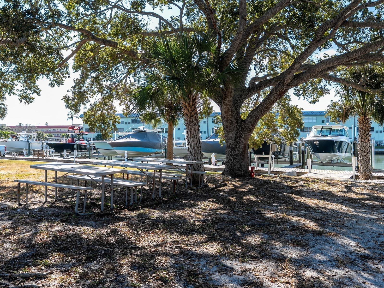 Image 80 of 100 For 5947 Bayview Circle S