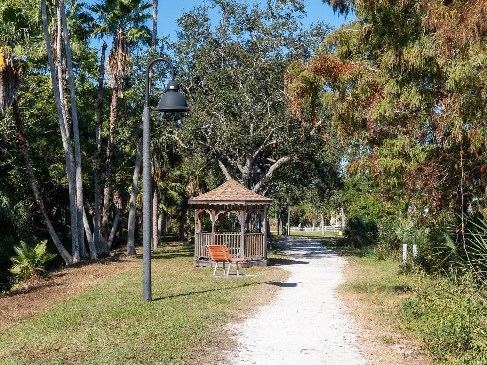 Image 81 of 100 For 5947 Bayview Circle S