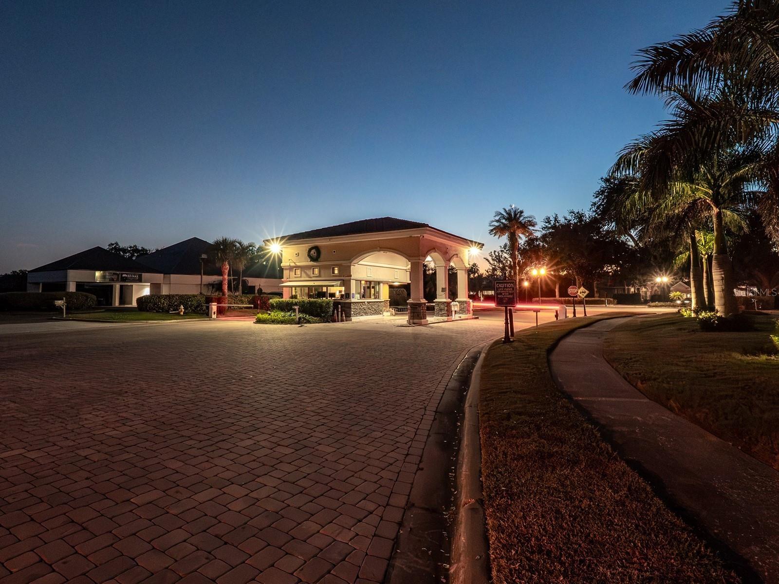 Image 85 of 100 For 5947 Bayview Circle S