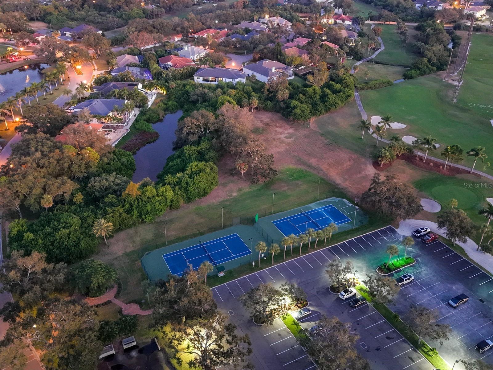 Image 90 of 100 For 5947 Bayview Circle S