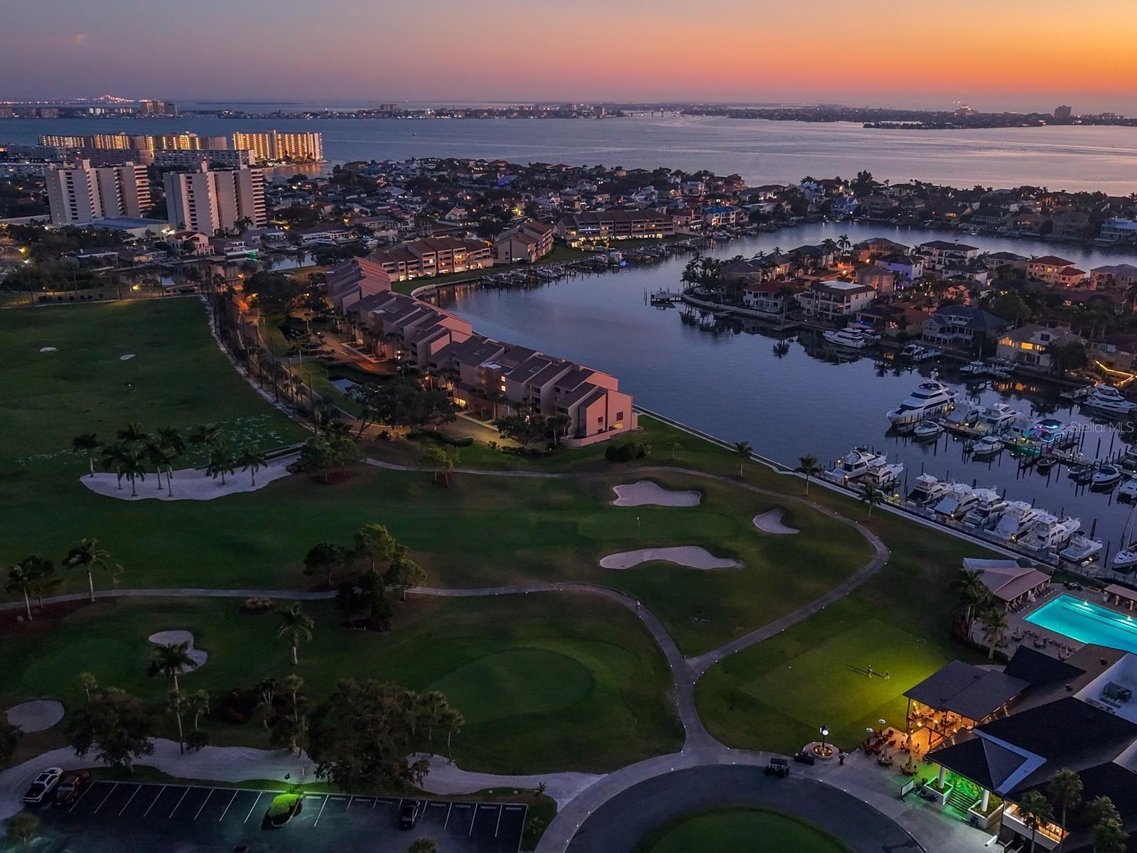 Image 91 of 100 For 5947 Bayview Circle S